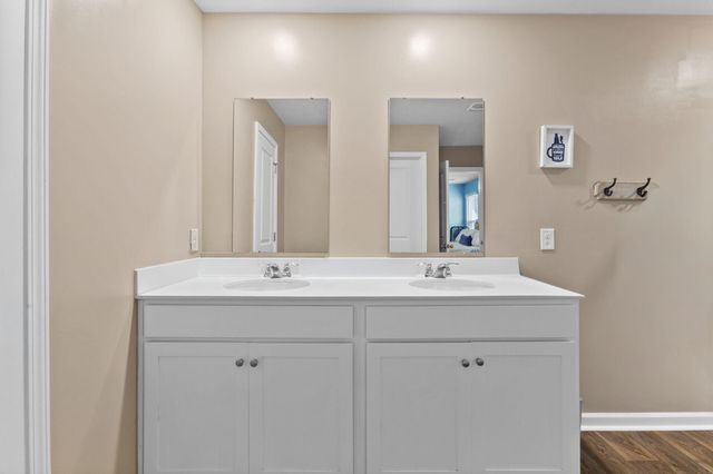 126 Sunray Lane, Summerville, SC 29486