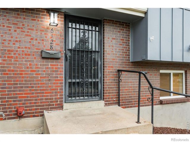 6128 S Madison Court, Centennial, CO 80121