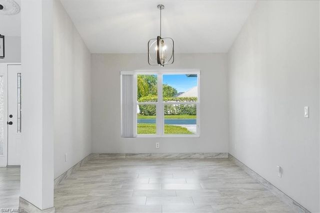 10225 Boca CIR, Naples, FL 34109