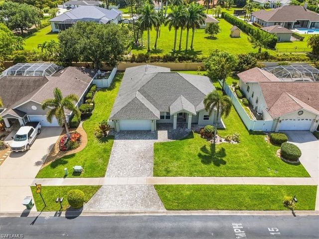 10225 Boca CIR, Naples, FL 34109