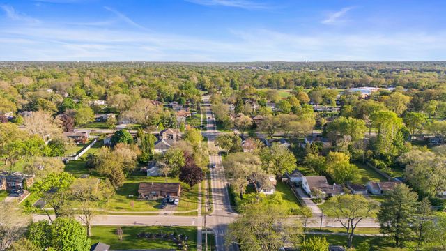 5007 Kingston Avenue, Lisle, IL 60532