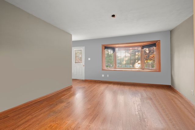 5007 Kingston Avenue, Lisle, IL 60532