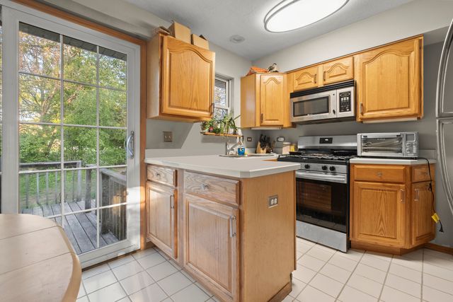 5007 Kingston Avenue, Lisle, IL 60532