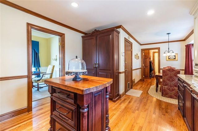 950 Heritage Hills, Decatur, GA 30033