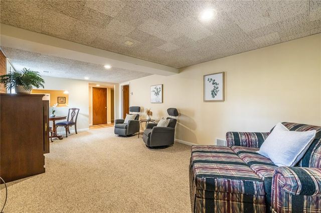 950 Heritage Hills, Decatur, GA 30033