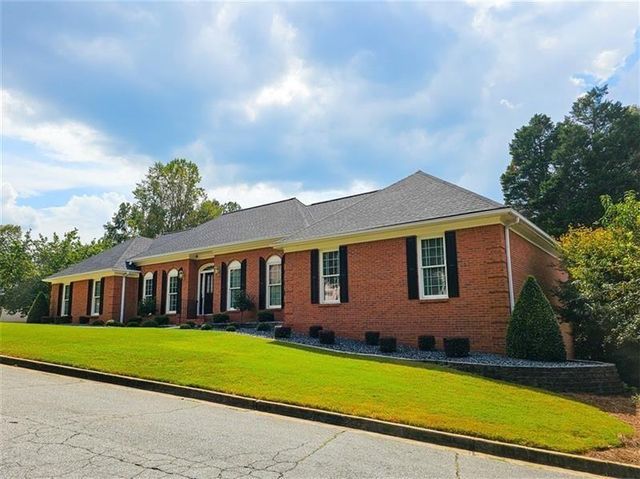 950 Heritage Hills, Decatur, GA 30033