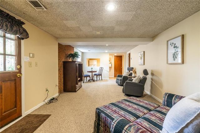 950 Heritage Hills, Decatur, GA 30033