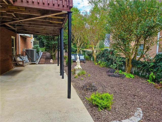 950 Heritage Hills, Decatur, GA 30033