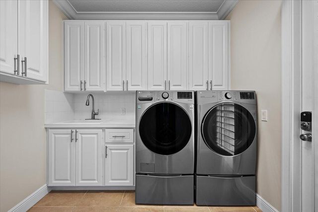 126 Barbados Drive, Jupiter, FL 33458