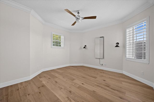 126 Barbados Drive, Jupiter, FL 33458