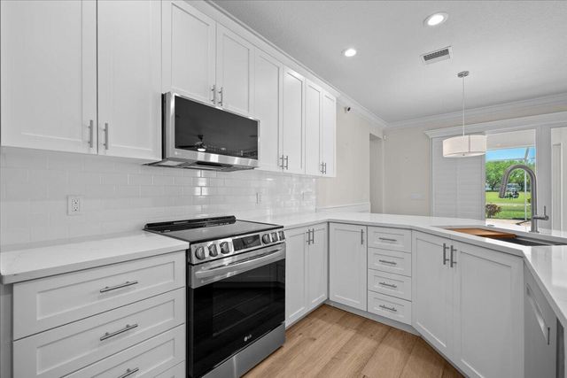 126 Barbados Drive, Jupiter, FL 33458