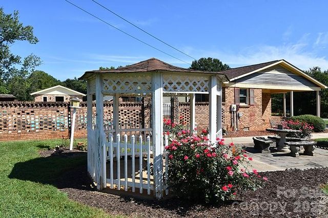 2525 Teague Street, Lincolnton, NC 28092