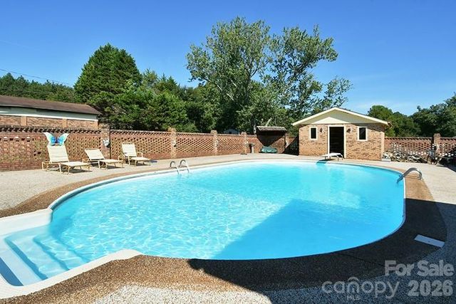 2525 Teague Street, Lincolnton, NC 28092