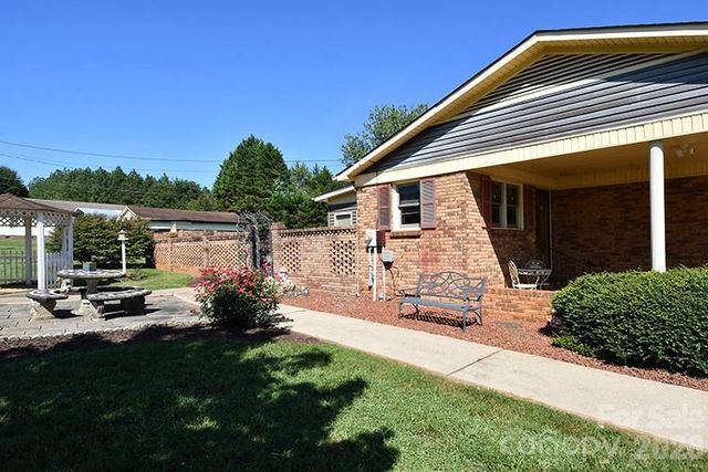2525 Teague Street, Lincolnton, NC 28092
