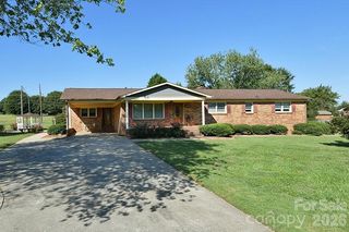 2525 Teague Street, Lincolnton, NC 28092