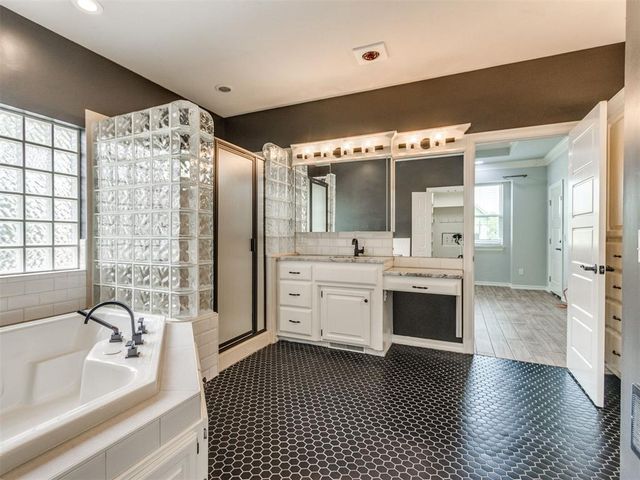 10125 Millspaugh Way, Yukon, OK 73099