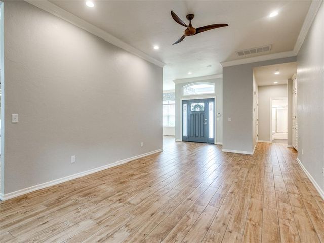 10125 Millspaugh Way, Yukon, OK 73099