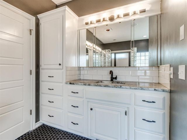 10125 Millspaugh Way, Yukon, OK 73099