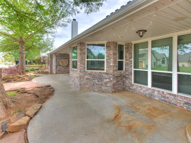 10125 Millspaugh Way, Yukon, OK 73099