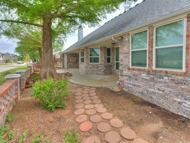 10125 Millspaugh Way, Yukon, OK 73099