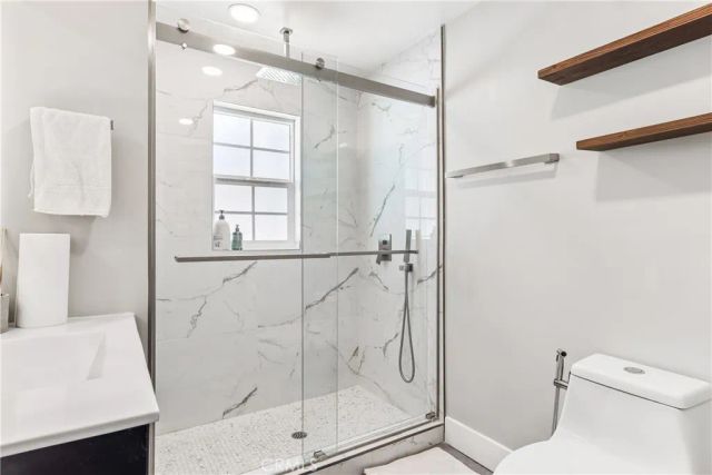 21235 Lopez Street, Woodland Hills, CA 91364