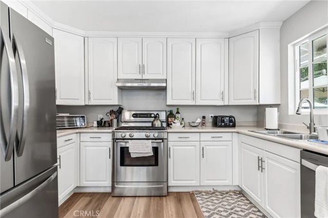 21235 Lopez Street, Woodland Hills, CA 91364