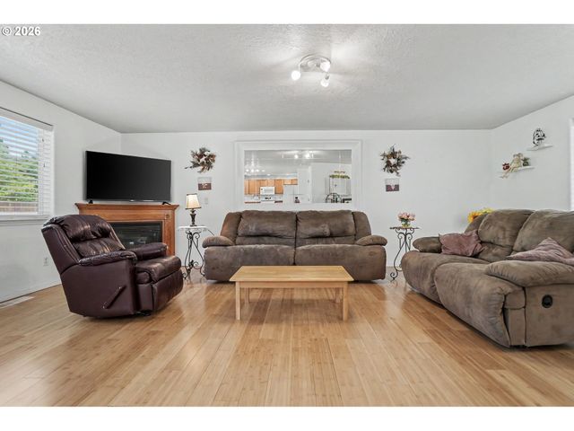 8768 BOX ELDER St, Adair Village, OR 97330