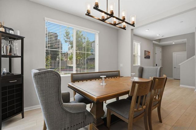 1700 Valley Oak Way, Oceanside, CA 92056
