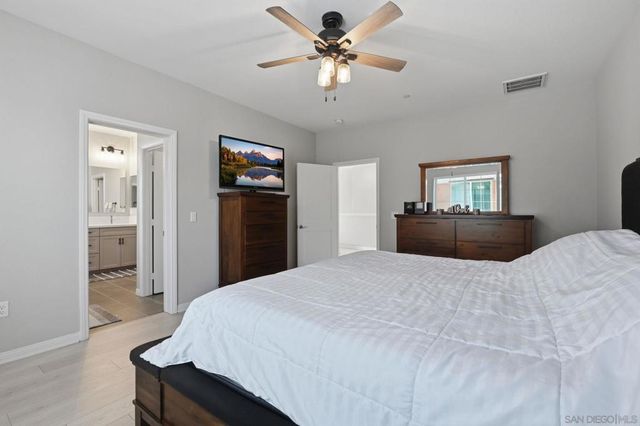 1700 Valley Oak Way, Oceanside, CA 92056