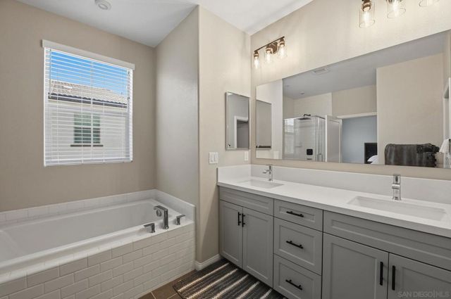 1700 Valley Oak Way, Oceanside, CA 92056