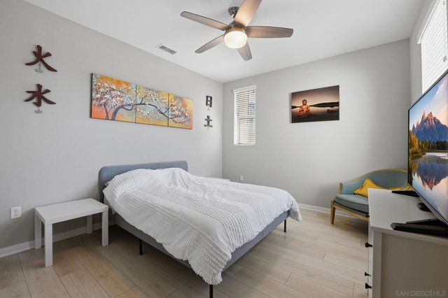1700 Valley Oak Way, Oceanside, CA 92056