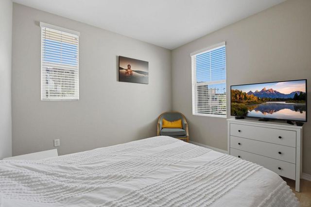 1700 Valley Oak Way, Oceanside, CA 92056