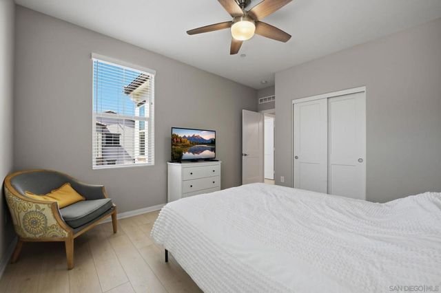 1700 Valley Oak Way, Oceanside, CA 92056