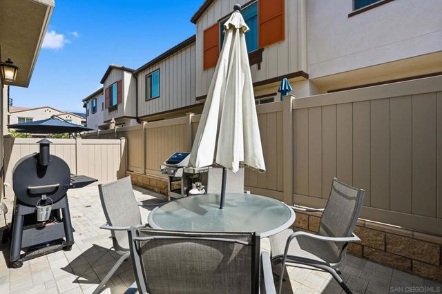 1700 Valley Oak Way, Oceanside, CA 92056