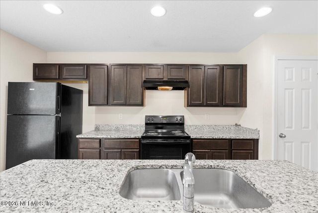 475 COLE Road W, Jacksonville, FL 32218