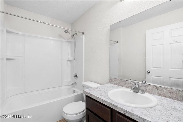 475 COLE Road W, Jacksonville, FL 32218