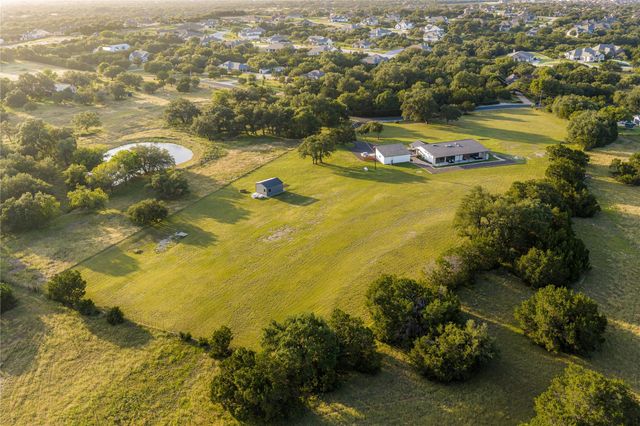 402 Rolling Hills RD, Liberty Hill, TX 78642