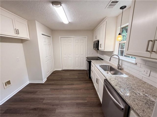 3620 Bonneville Drive, Cumming, GA 30041