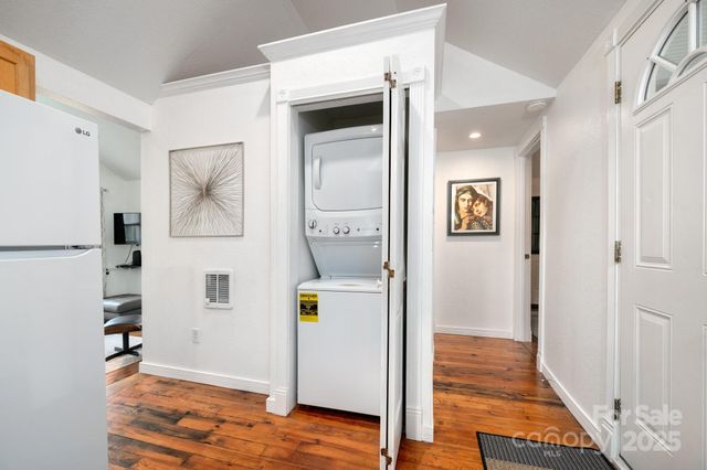 5 Arbutus Road, Asheville, NC 28805