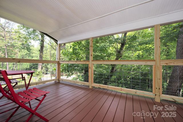 5 Arbutus Road, Asheville, NC 28805