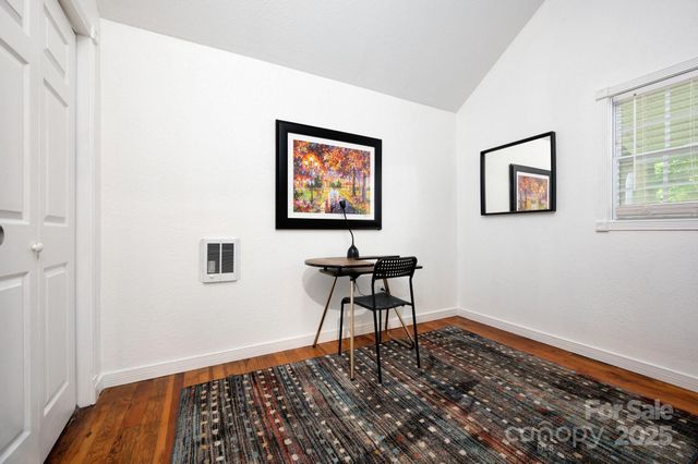 5 Arbutus Road, Asheville, NC 28805