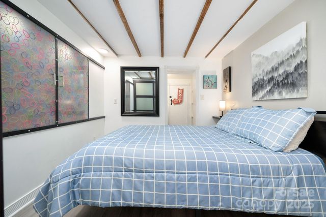 5 Arbutus Road, Asheville, NC 28805