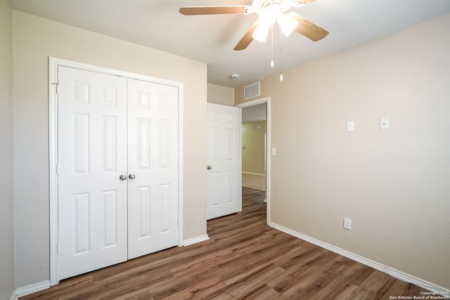 438 Walnut Crest, Selma, TX 78154