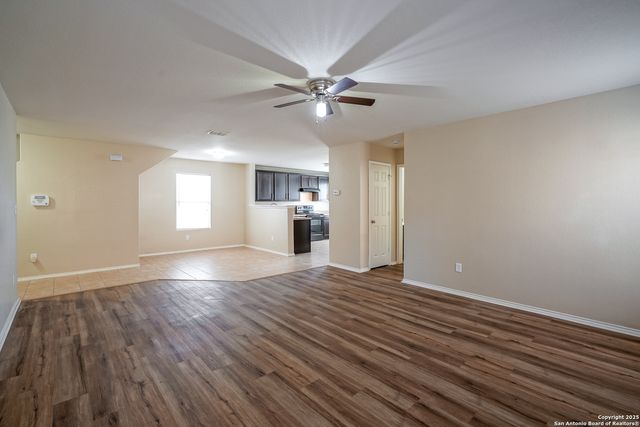 438 Walnut Crest, Selma, TX 78154