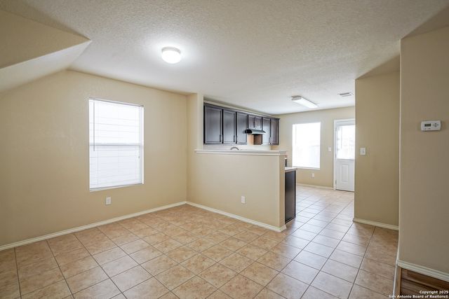 438 Walnut Crest, Selma, TX 78154