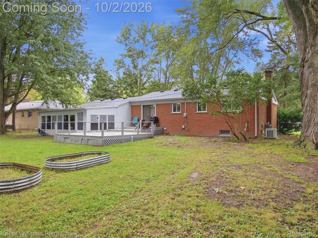 50136 North Avenue, Macomb Township, MI 48042