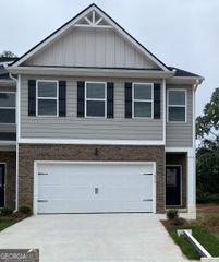 8333 Columbia Court, Palmetto, GA 30268
