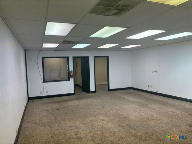 3410 John Stockbauer Drive, Victoria, TX 77901