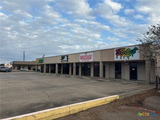3410 John Stockbauer Drive, Victoria, TX 77901