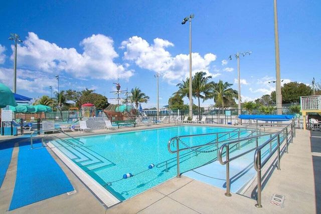 162 Marina Avenue, Key Largo, FL 33037